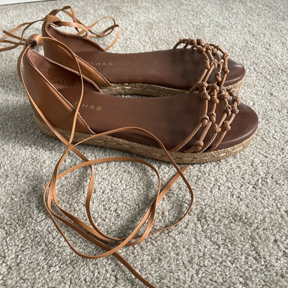ALOHAS Wanderer Sandal NWOT | Chic Flatform Leather Tie up